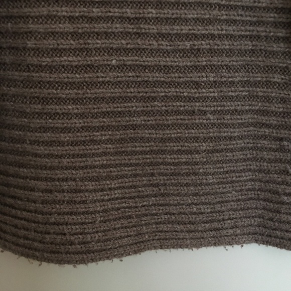 🍭2/$20 - H & M knitted open cardigan dark beige - Picture 4 of 5